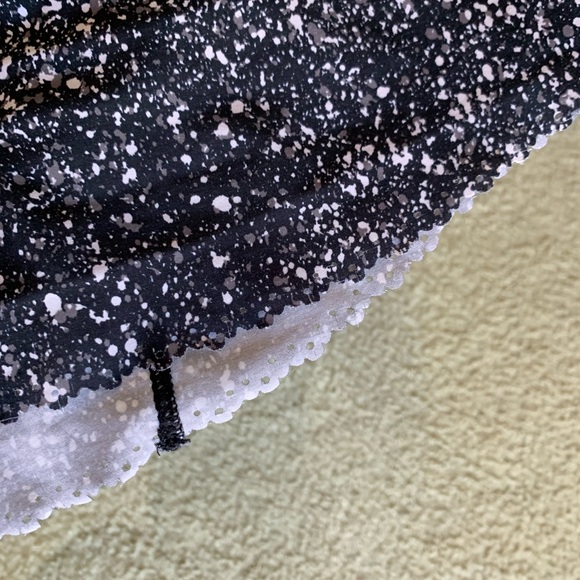 🍋 Lululemon Fast As Light Shorts - Picture 6 of 7